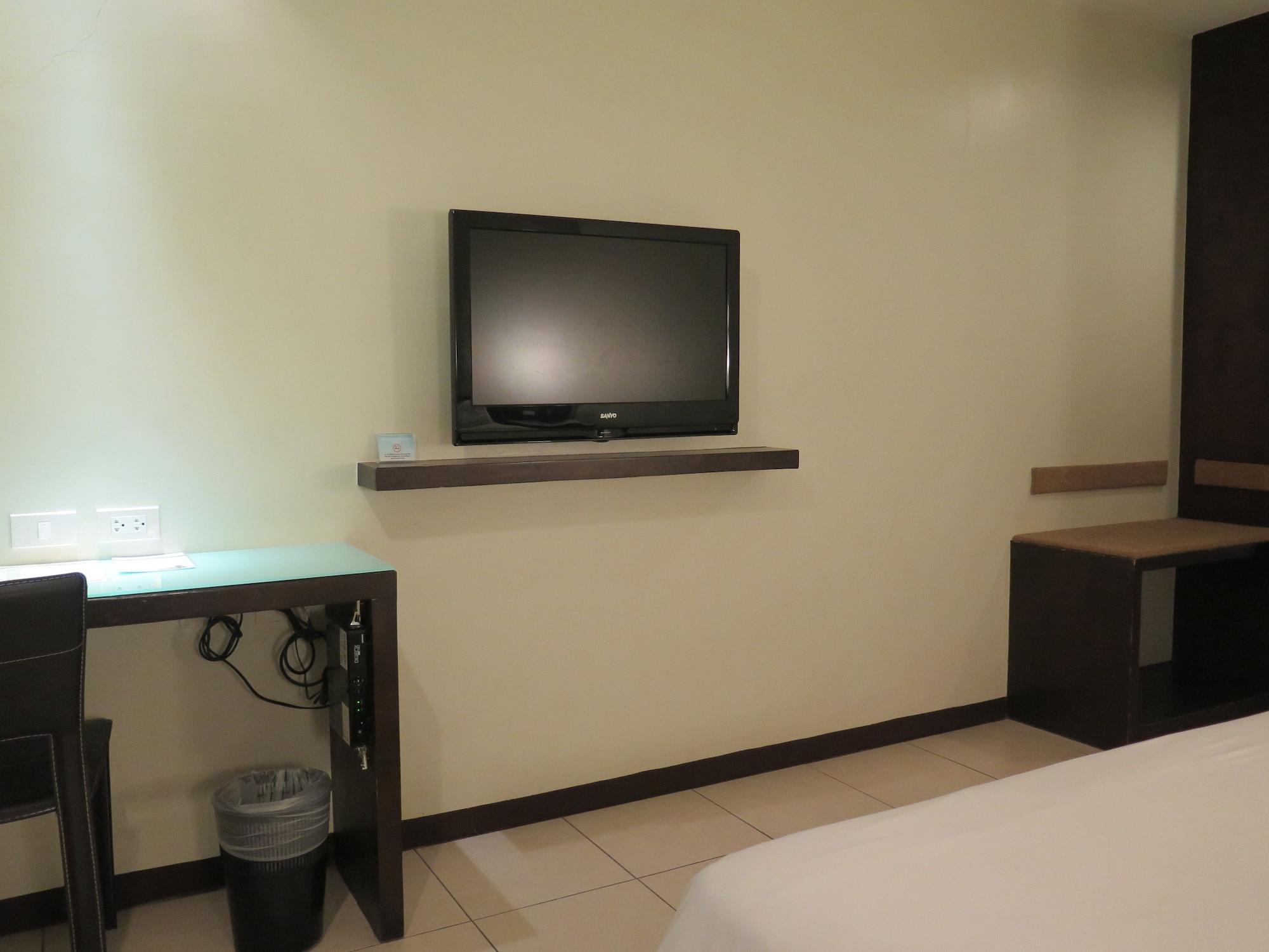Circle Inn - Iloilo City Center Exterior photo