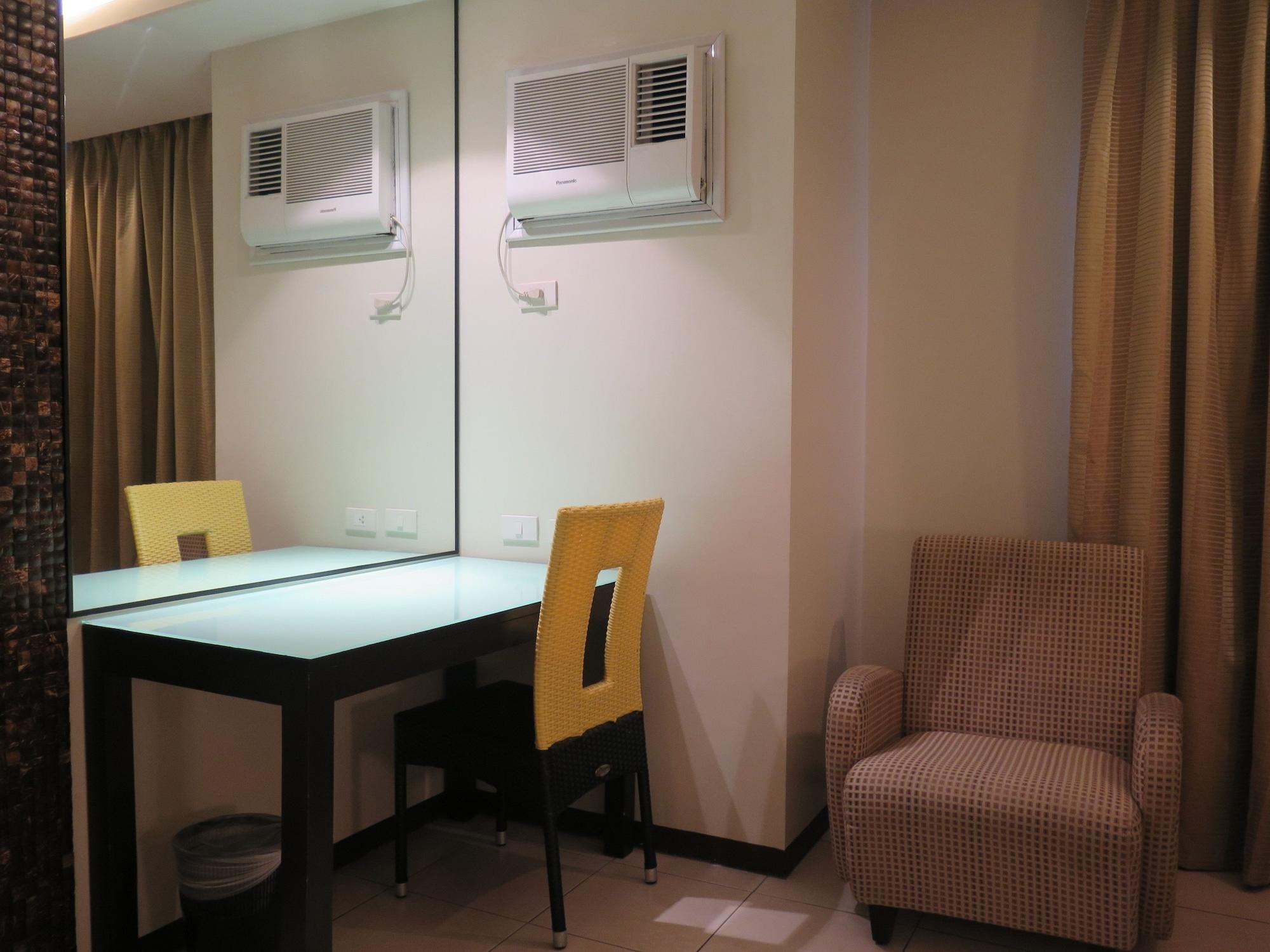 Circle Inn - Iloilo City Center Exterior photo